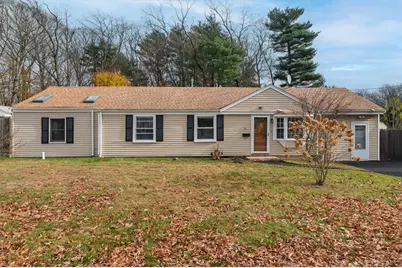 92 Mercury St, Weymouth, MA 02188 - Photo 1