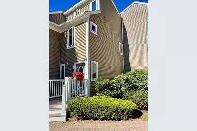 53 Pointe Rok Dr #53, Worcester, MA 01604 - Photo 1