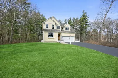 33 Glebe St, Taunton, MA 02780 - Photo 1