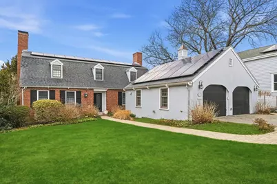 31 Lincoln House Point, Swampscott, MA 01907 - Photo 1