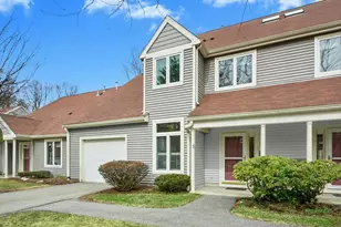 2 Douglass Green, Woburn, MA 01801 - Photo 1