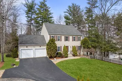 74 Kennedy Cir, Northbridge, MA 01534 - Photo 1