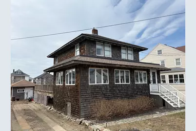 41 Manomet Ave, Hull, MA 02045 - Photo 1