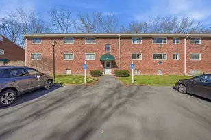 74 Barrett St, Northampton, MA 01060 - Photo 1