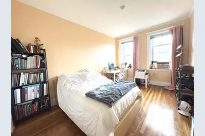 382 Riverway #8, Boston, MA 02115 - Photo 1