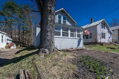 71 Washington St, Greenfield, MA 01301 - Photo 1