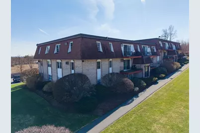 24 Williamsburg Ct #21, Shrewsbury, MA 01545 - Photo 1
