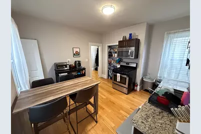 121 L #3, Boston, MA 02127 - Photo 1