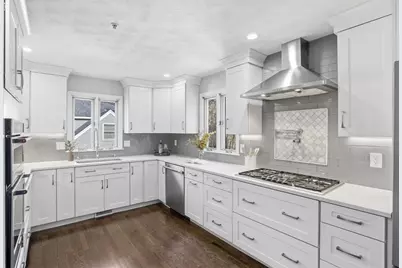 20 Winterberry Way, Bedford, MA 01730 - Photo 1