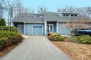509 Fairway Village, Northampton, MA 01053 - Photo 1