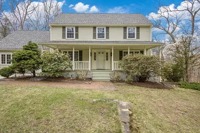 7 Neck Hill Rd, Mendon, MA 01756 - Photo 1