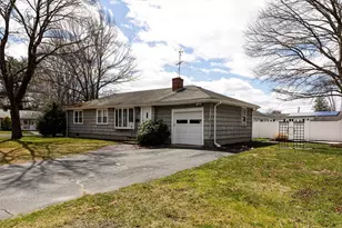 13 Ballydrain Rd, Framingham, MA 01701 - Photo 1