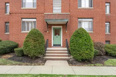20 Ashland St #1L, Worcester, MA 01609 - Photo 1