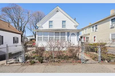 22 Camp St, Worcester, MA 01603 - Photo 1