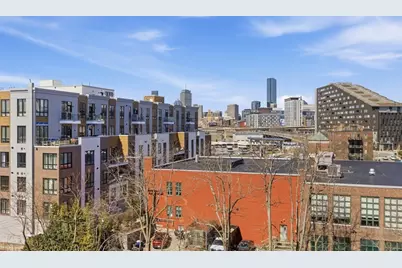 171 W 4th St #7, Boston, MA 02127 - Photo 1
