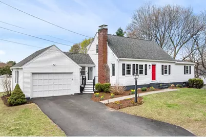 4 Bedford Ter, Woburn, MA 01801 - Photo 1