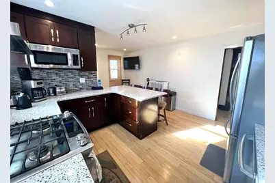 9 Melbourne Ave. #2, Newton, MA 02460 - Photo 1
