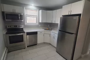 433 B Sea St, Quincy, MA 02169 - Photo 1