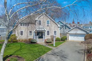 101 Green St, Fairhaven, MA 02719 - Photo 1