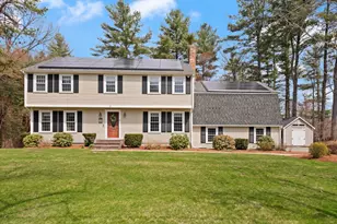 35 Meadowbrook Dr, Wrentham, MA 02093 - Photo 1