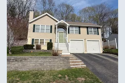 12 Sherwood Road, Worcester, MA 01602 - Photo 1