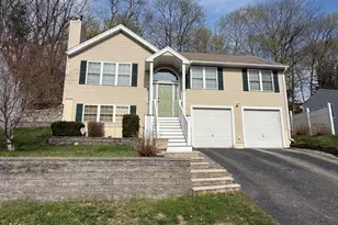 12 Sherwood Rd, Worcester, MA 01602 - Photo 1