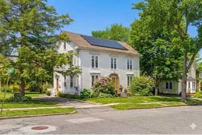 32 Ashland St, Newburyport, MA 01950 - Photo 1