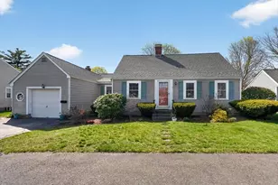 30 Holly Hill Cir, Weymouth, MA 02190 - Photo 1