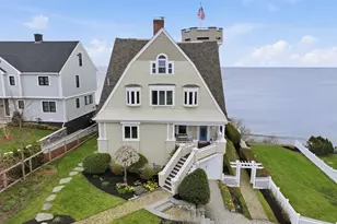 2 Bluff Rd, Hull, MA 02045 - Photo 1