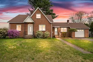 91 Haven Ave, Chicopee, MA 01013 - Photo 1