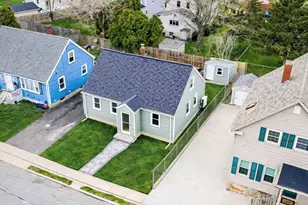 37 Vine St, New Bedford, MA 02740 - Photo 1