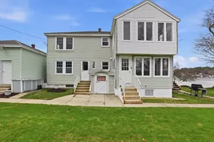 40 Lakeshore Dr, Dracut, MA 01826 - Photo 1
