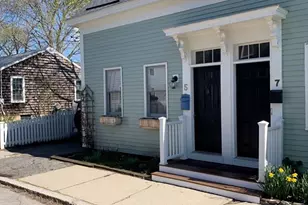 5 Chestnut St, Newburyport, MA 01950 - Photo 1
