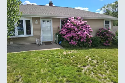 43 Robin Rd, Worcester, MA 01604 - Photo 1