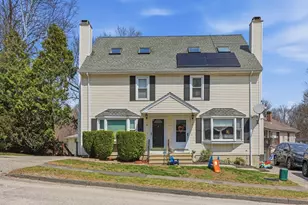 4 Jonathan Cir, Worcester, MA 01604 - Photo 1