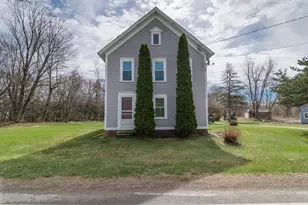 464 Main Rd, Gill, MA 01354 - Photo 1