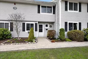 18 Beal's Cove Rd, Hingham, MA 02043 - Photo 1