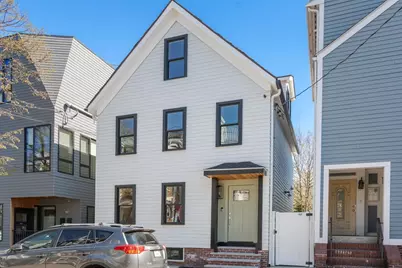 162 W Seventh Street, Boston, MA 02127 - Photo 1