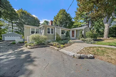 10 Newhall Rd, Lynnfield, MA 01940 - Photo 1