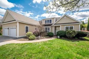102 Candlewood Ln, Clinton, MA 01510 - Photo 1