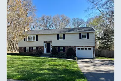 49 Stonybrook Dr, Holliston, MA 01746 - Photo 1
