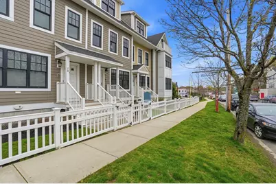 76 Boston St #76, Salem, MA 01970 - Photo 1