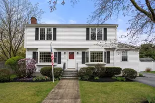 15 Walton St, Wakefield, MA 01880 - Photo 1
