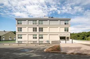 24 Cobblestone Ln, Gloucester, MA 01930 - Photo 1