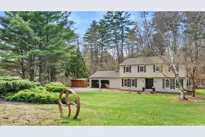 31 Pinecrest Dr, Lenox, MA 01240 - Photo 1