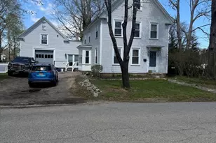11 Center St, Kingston, MA 02364 - Photo 1