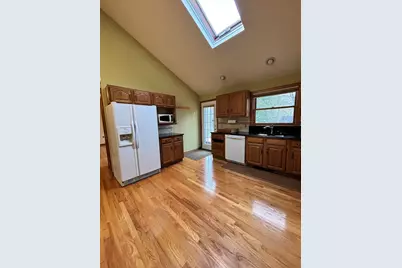 28 Nonquit St #a, Worcester, MA 01604 - Photo 1