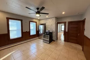 8 Beckman St, Worcester, MA 01607 - Photo 1