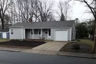 10 Veery Rd, Attleboro, MA 02703 - Photo 1