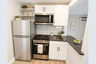 90 Elm St #F, Quincy, MA 02169 - Photo 1